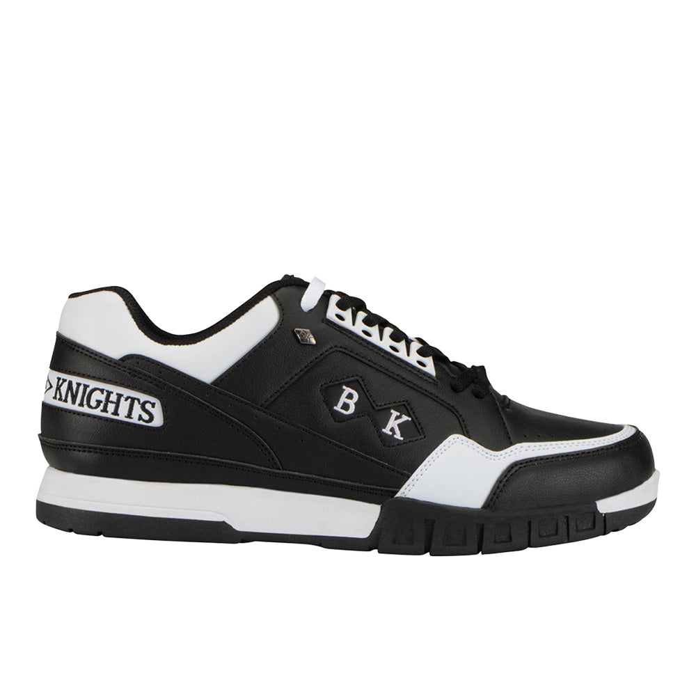 Metros Sneakers