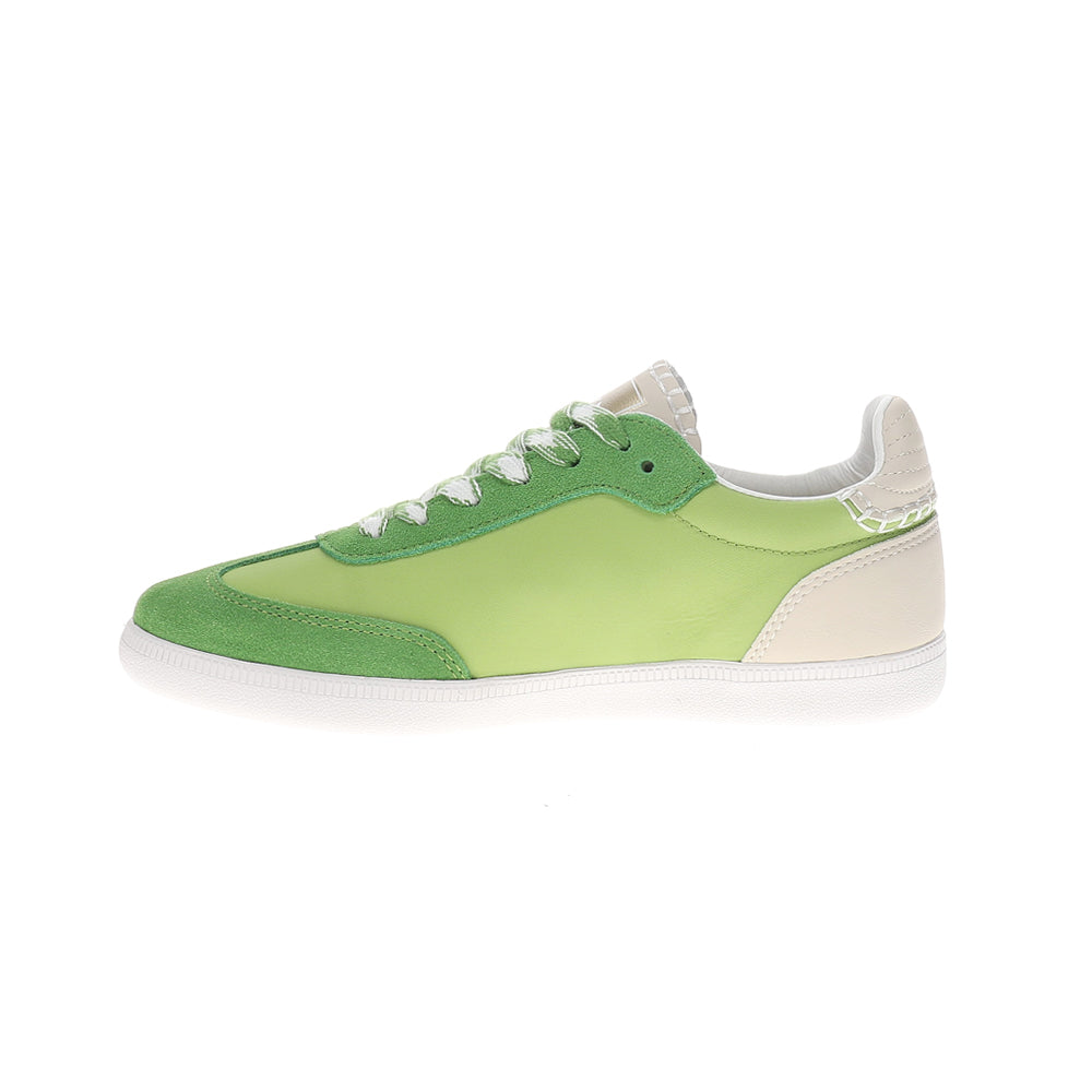 Crisp Lace Up Sneakers