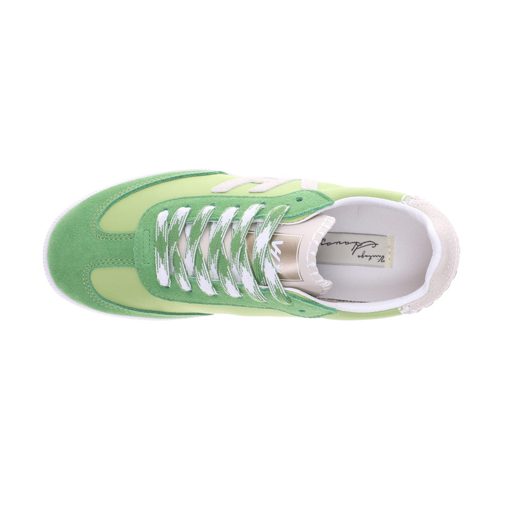 Crisp Lace Up Sneakers