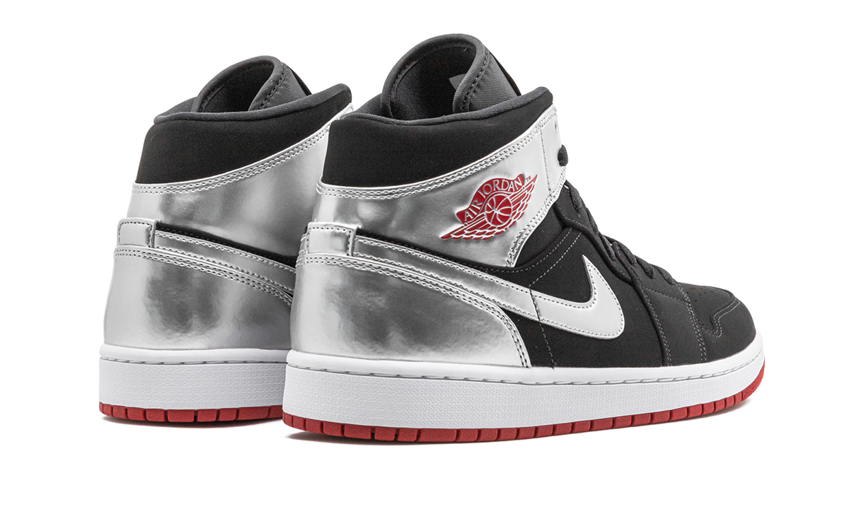 1 Mid "Johnny Kilroy" 554724 057