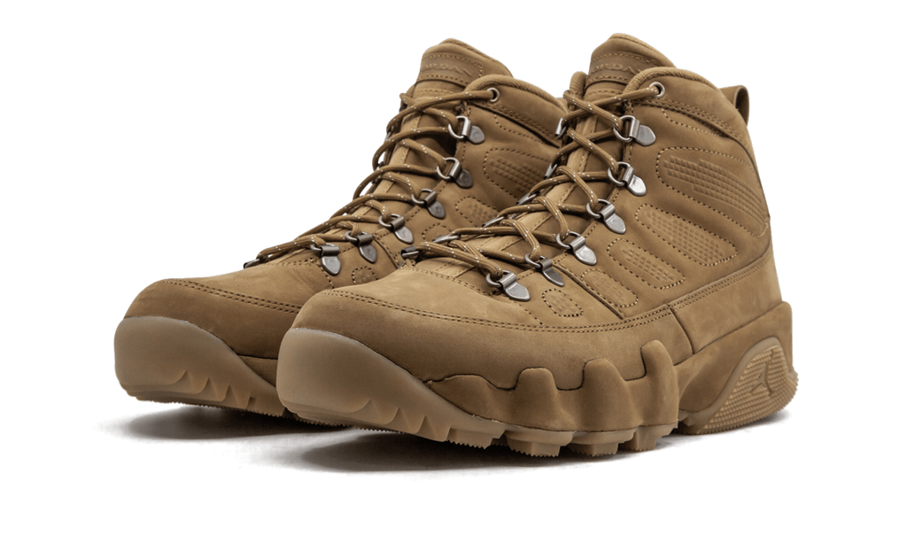 9 Retro Boot NRG "Wheat" AR4491 700