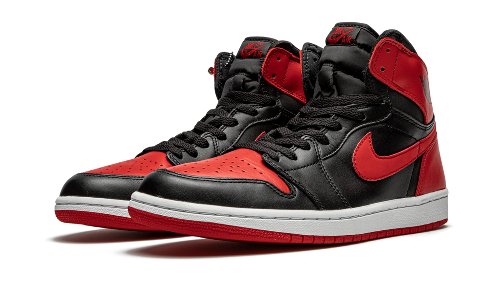 1 Retro Mid "2001 - Bred" 136066 061
