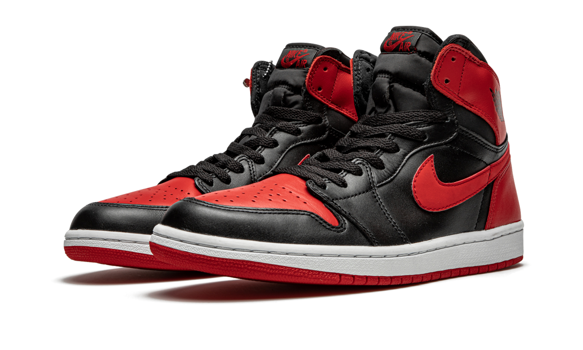 1 Retro Mid "2001 - Bred" 136066 061