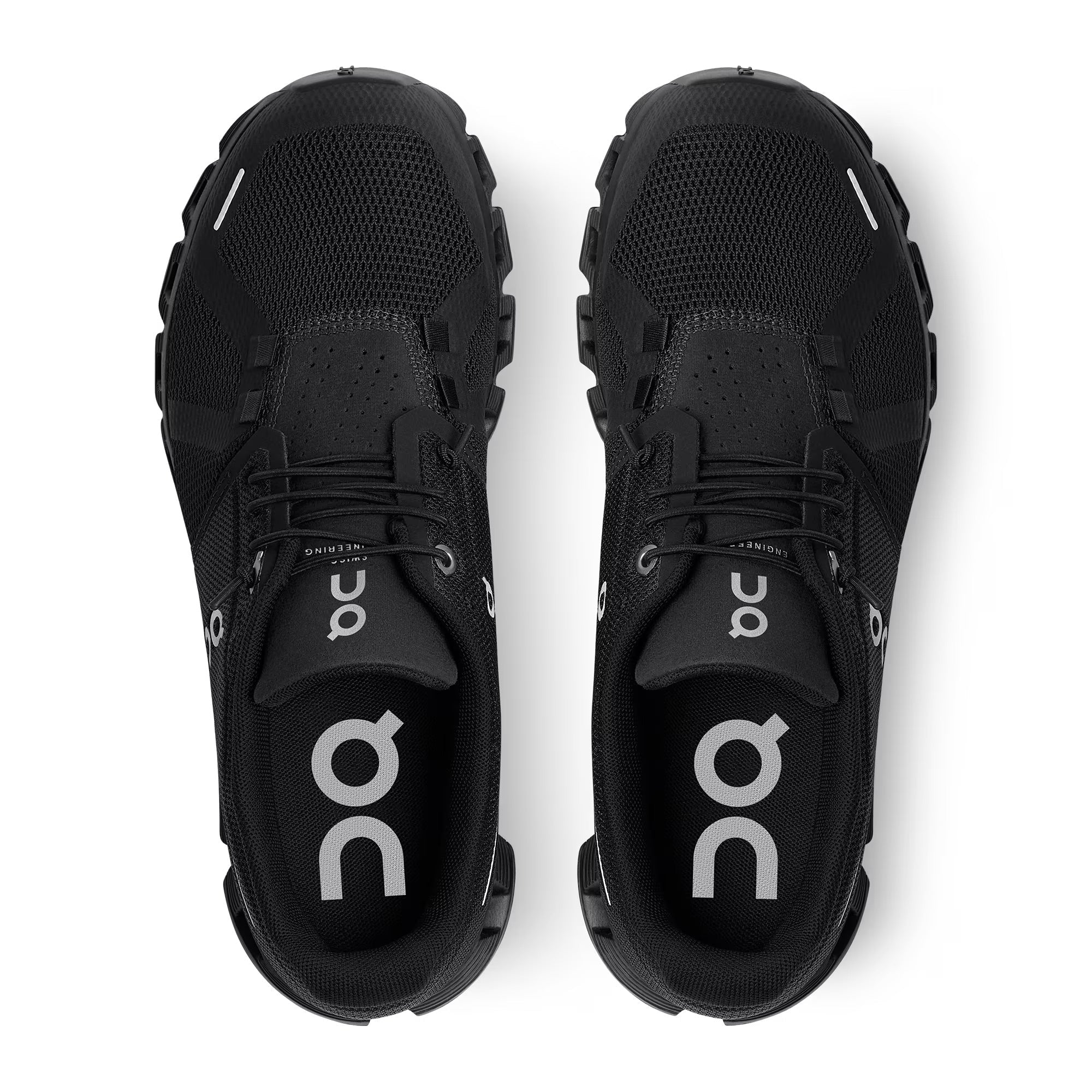 Running Cloud 5 All Black (W)