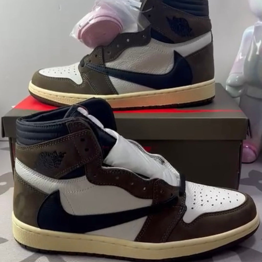 1 Retro High OG SP Travis Scott Mocha