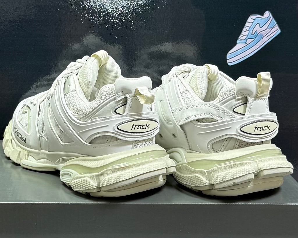 Track White