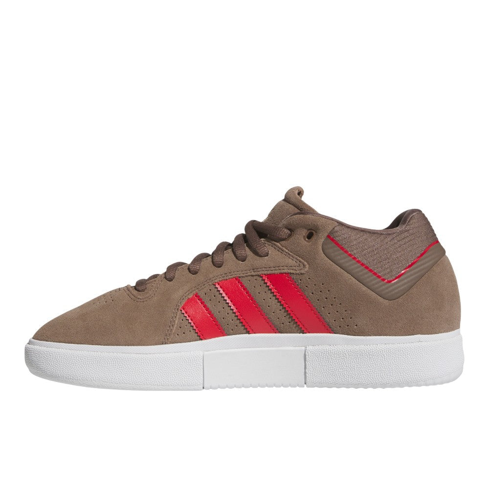Tyshawn Lace Up Sneakers