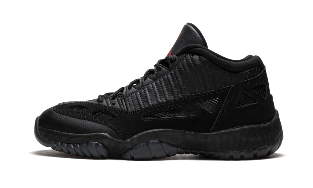 11 Retro Low "Referee" 306008 003