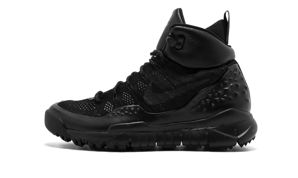 LUPINEK FLYKNIT MNS WMNS 862512 001