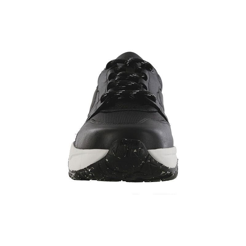 Men's Low Country-Y Lace Up Sneakers in Black Perf
