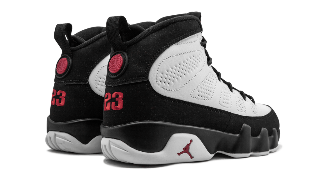 9 Retro "White Black Red 2016 Release" 302370 112