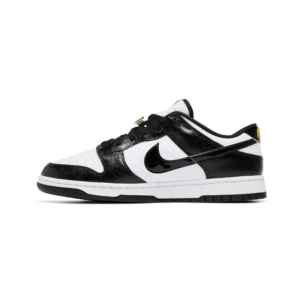 Dunk Low SE 'World Champs Black White' (2022)