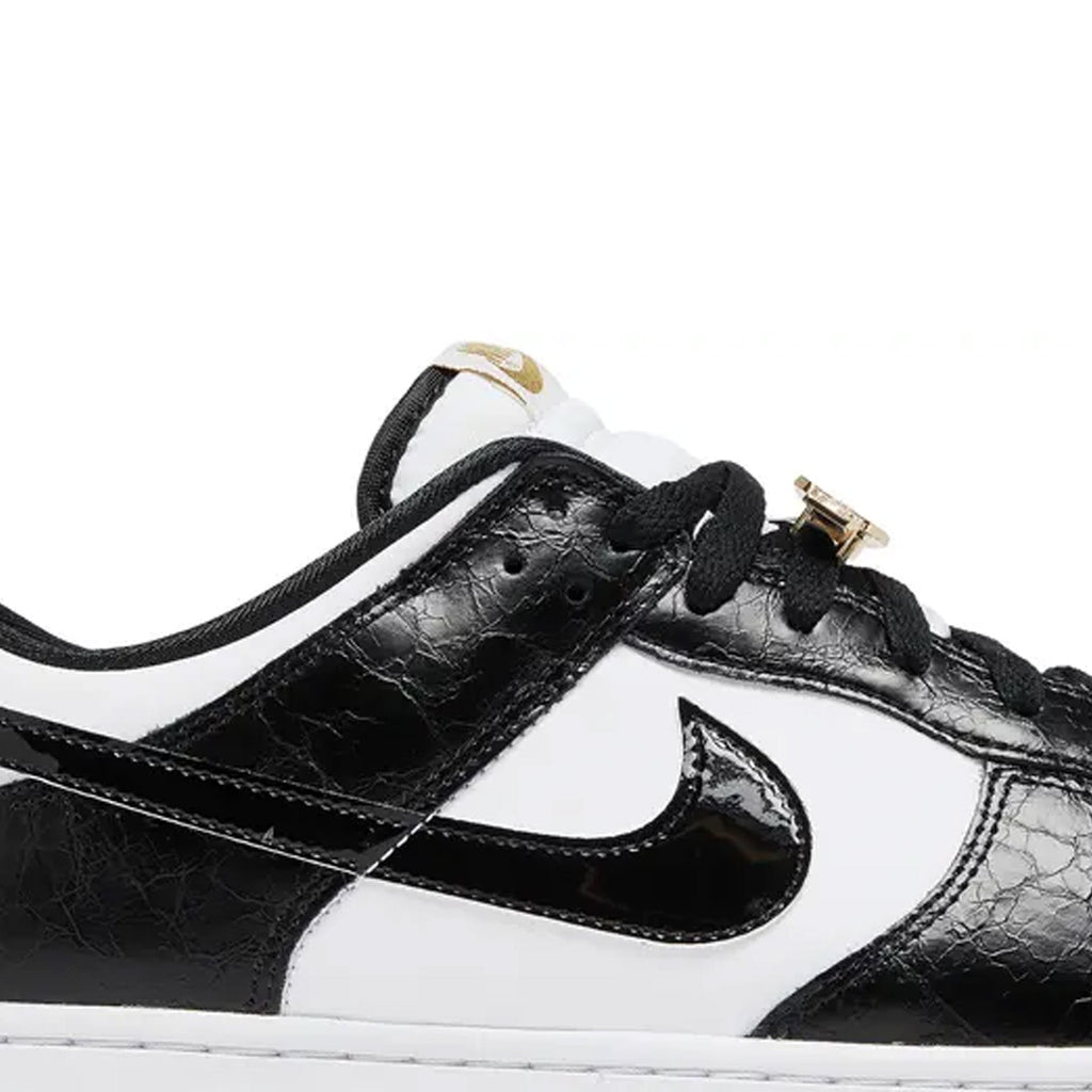 Dunk Low SE 'World Champs Black White' (2022)