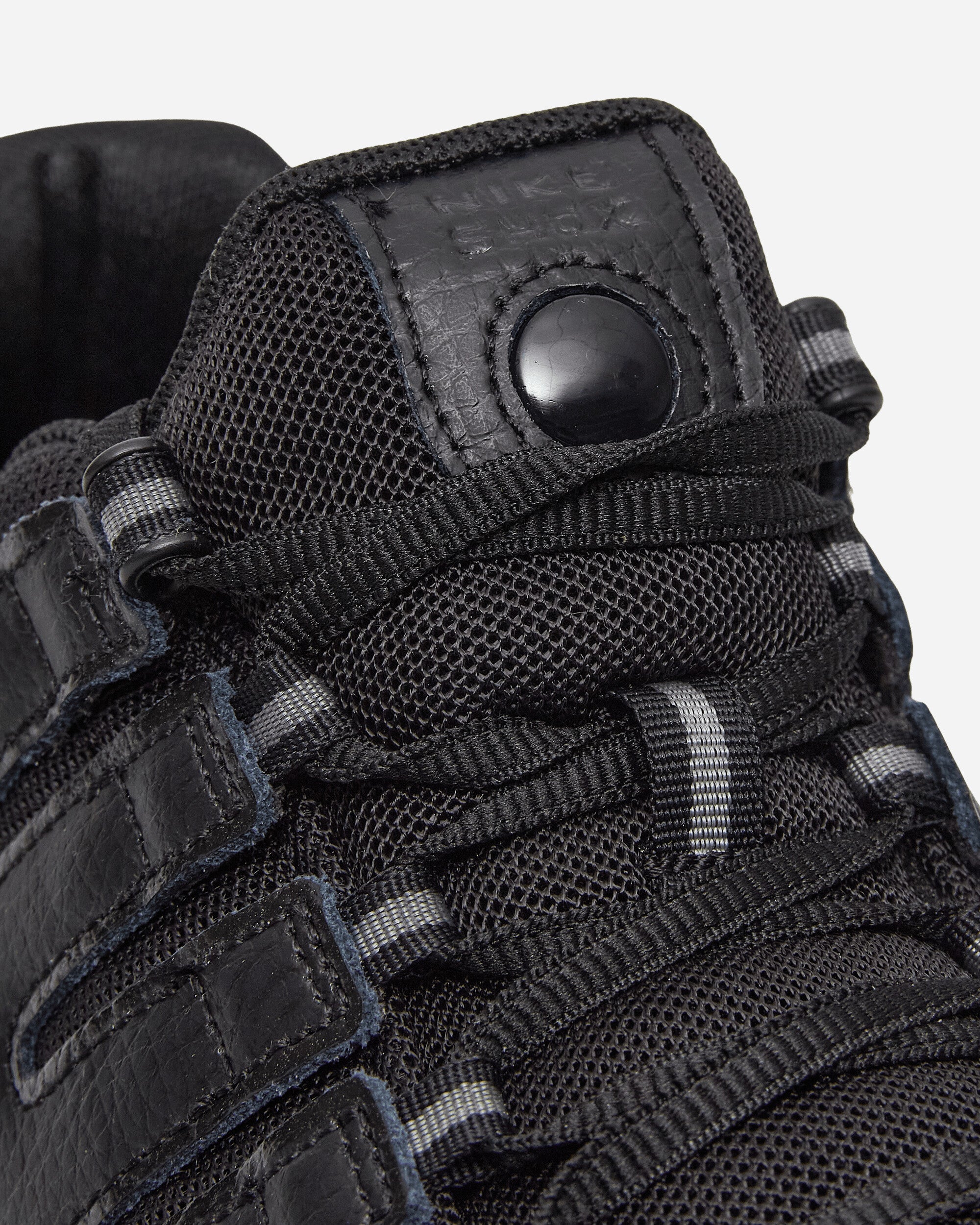 Shox NZ Sneakers Black