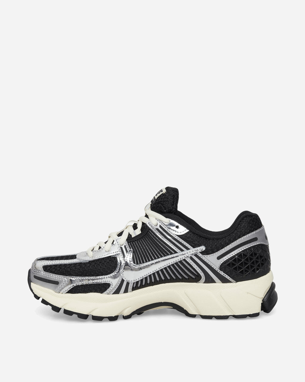 Zoom Vomero 5 Sneakers Black / Metallic Silver / Coconut Milk / Chrome