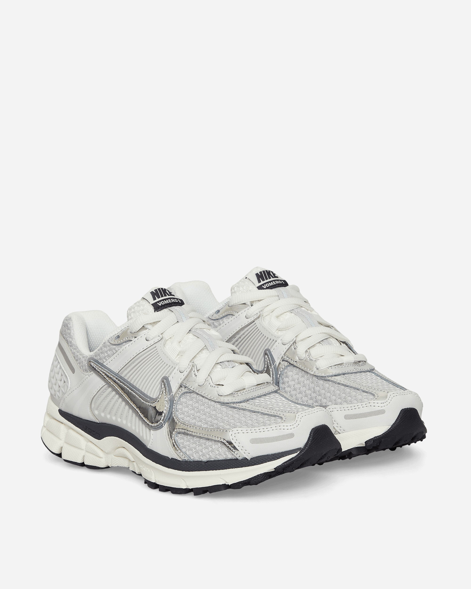 Women's Zoom Vomero 5 Sneakers Photon Dust / Metallic Silver