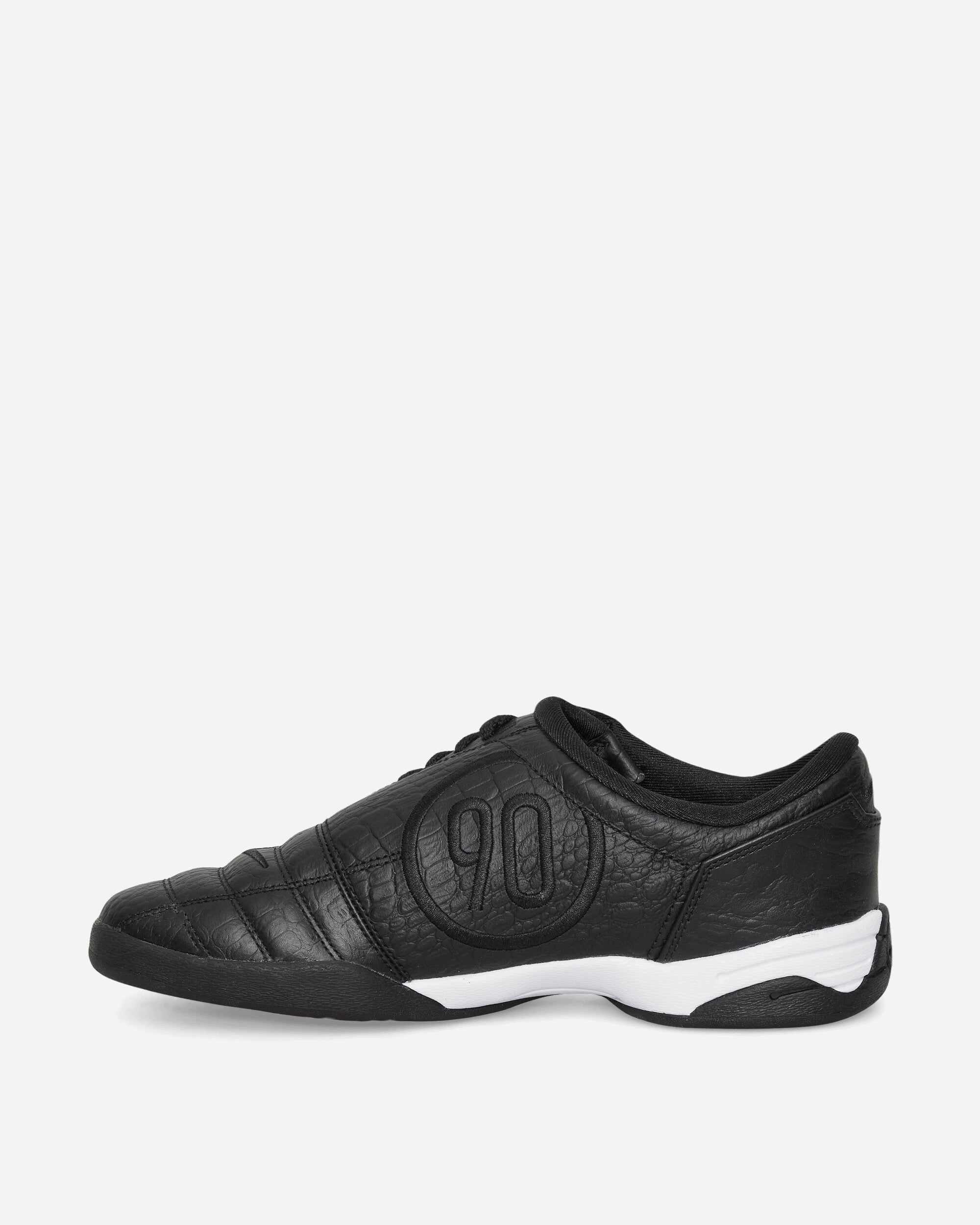 Women's Total 90 Sneakers Black / White