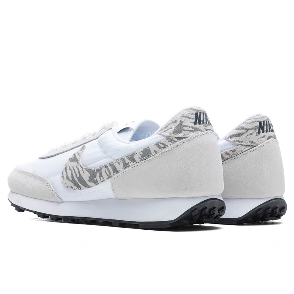 Women's Daybreak SE - White/Summit White
