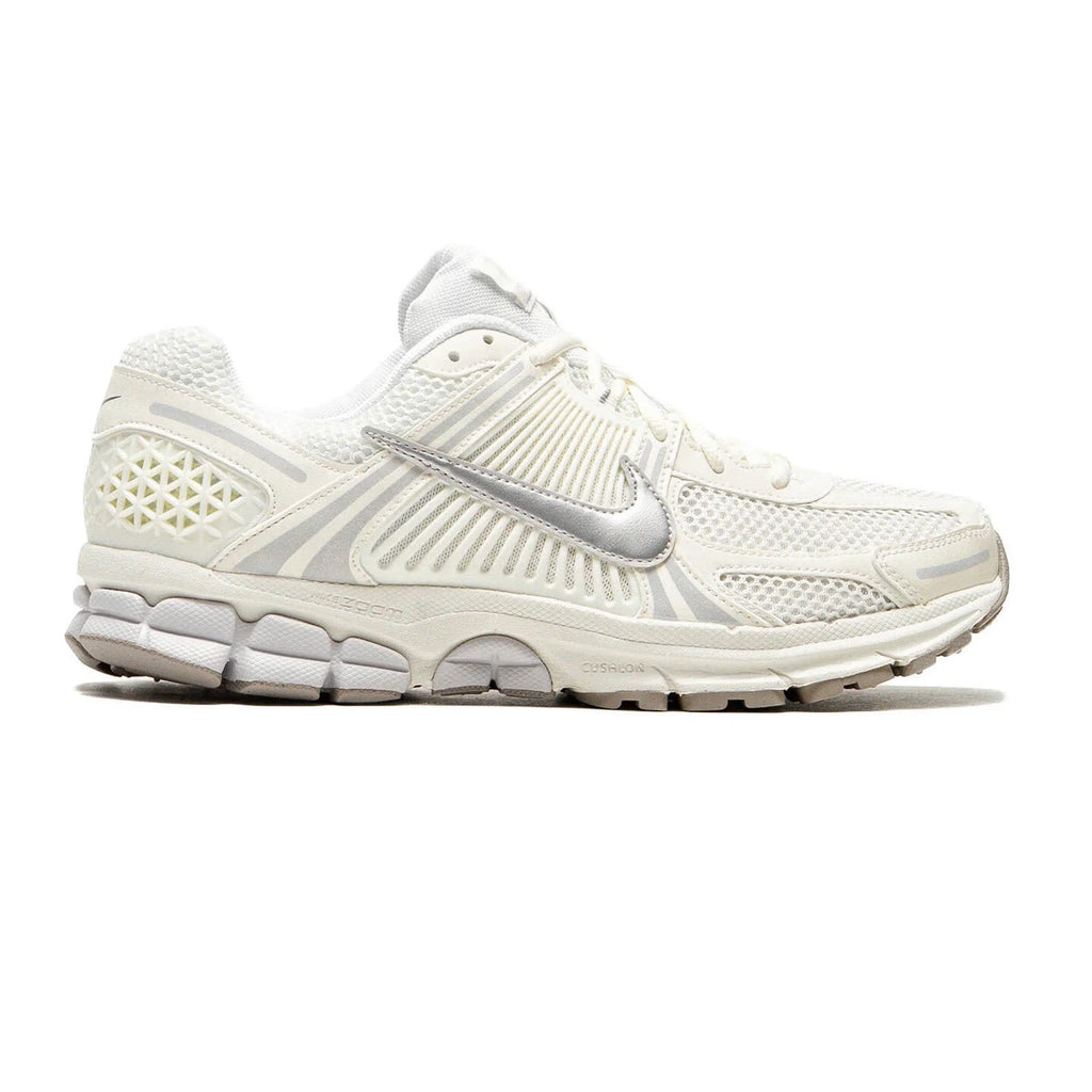 Nike Zoom Vomero 5 'Sail Vast Grey Metallic Silver'