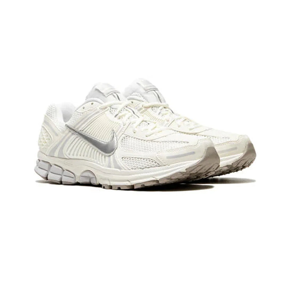 Nike Zoom Vomero 5 'Sail Vast Grey Metallic Silver'