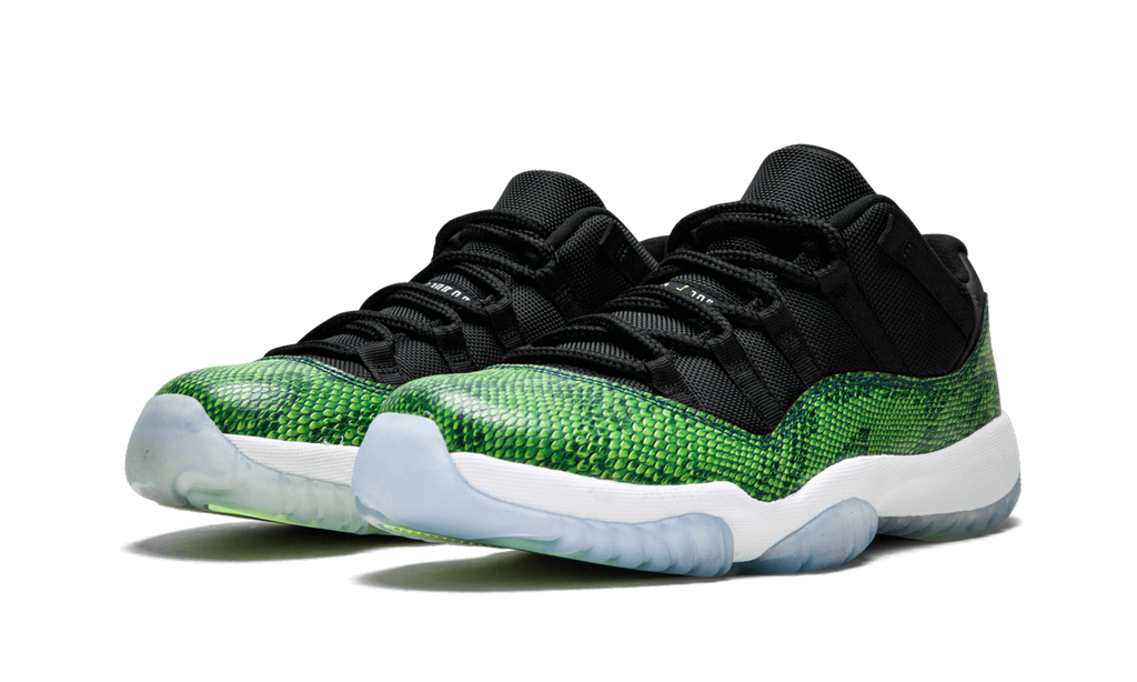11 Retro Low "Nightshade" 528895 033