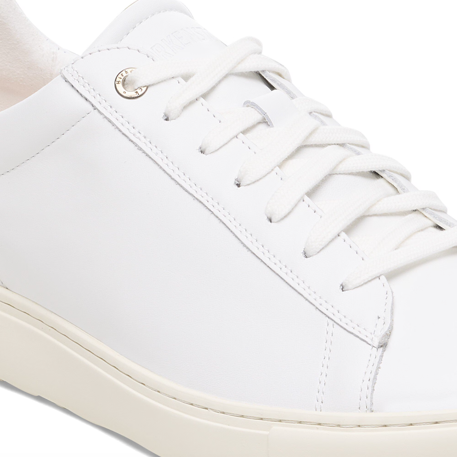 Bend Leather Low Sneaker in White