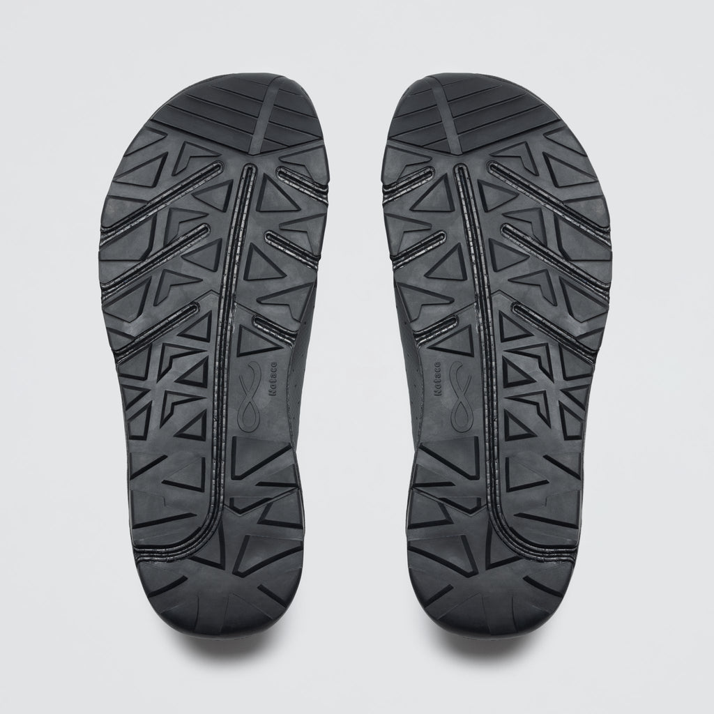 Women's Yama T1 in Triple Black