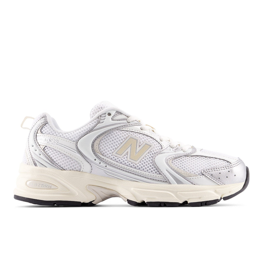 Unisex 530 in Silver Metallic with Linen