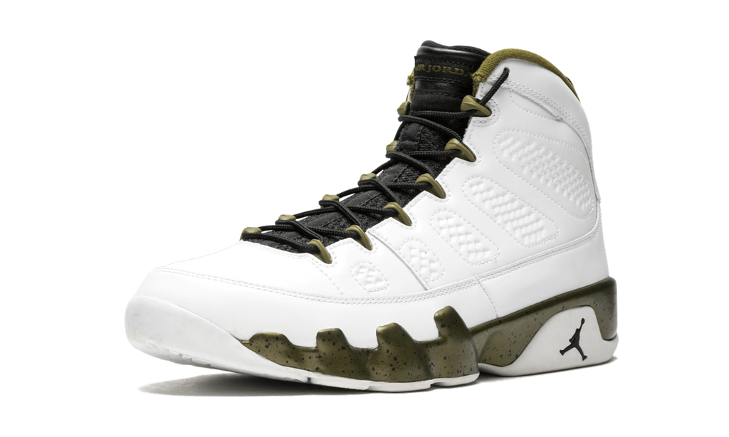 9 Retro "Statue" 302370 109