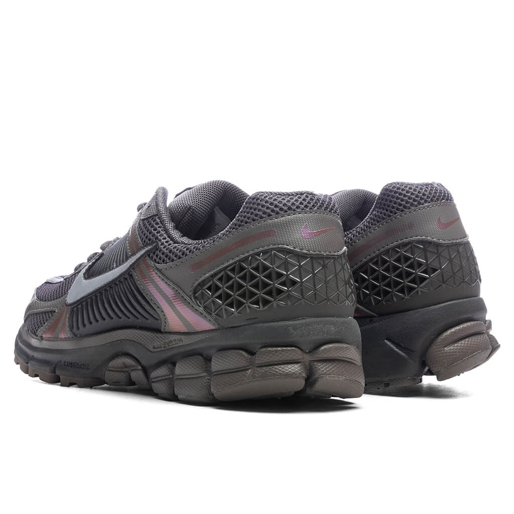 Zoom Vomero 5 - Cave Stone/Metallic Silver/Multi - Color
