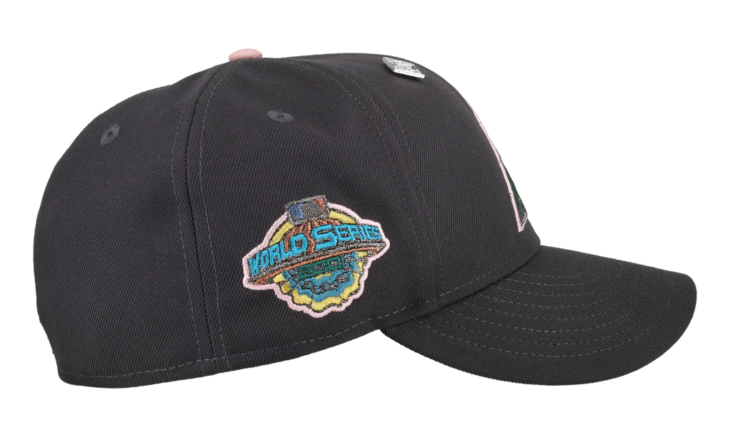 59FIFTY Arizona Diamondbacks 2001 World Series Fitted Hat "Graphite / Pink" NE413