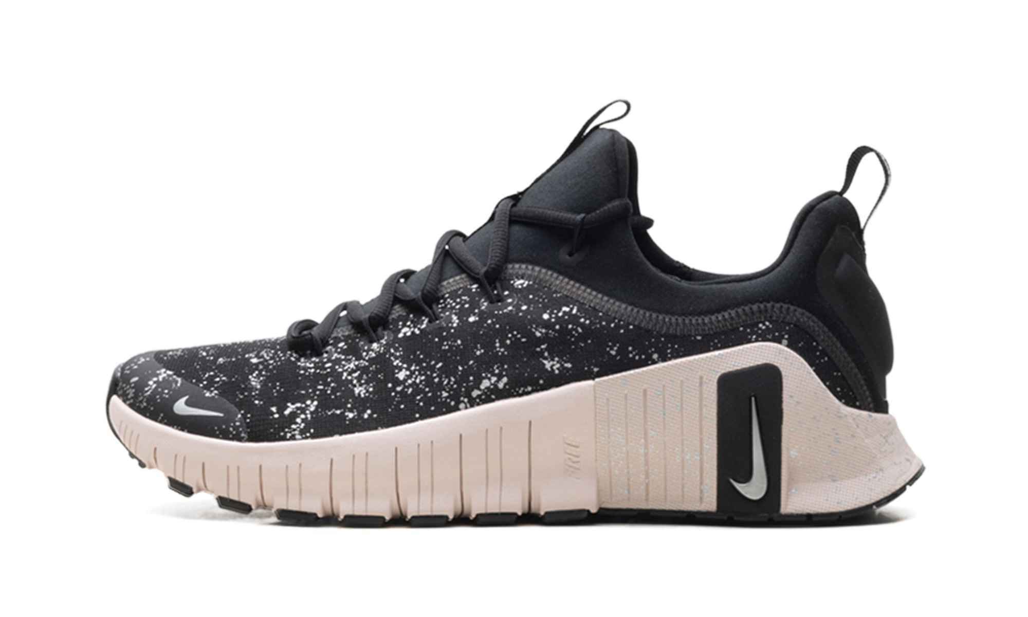 Free Metcon 6 SE WMNS"Black Silt Red" HV2017 001