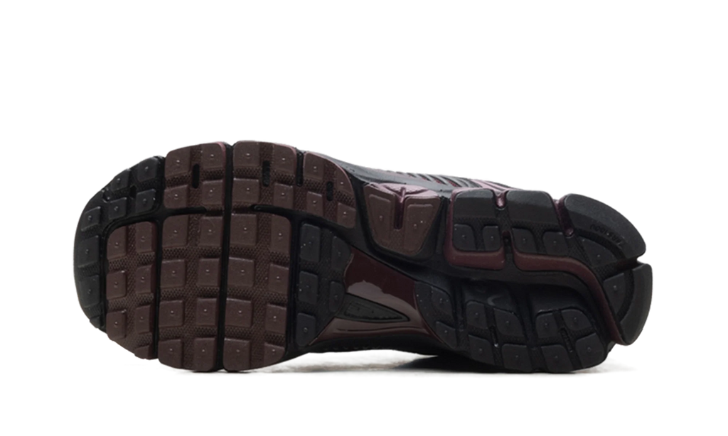 Zoom Vomero 5 WMNS "Black Burgundy Crush" IB8929 002