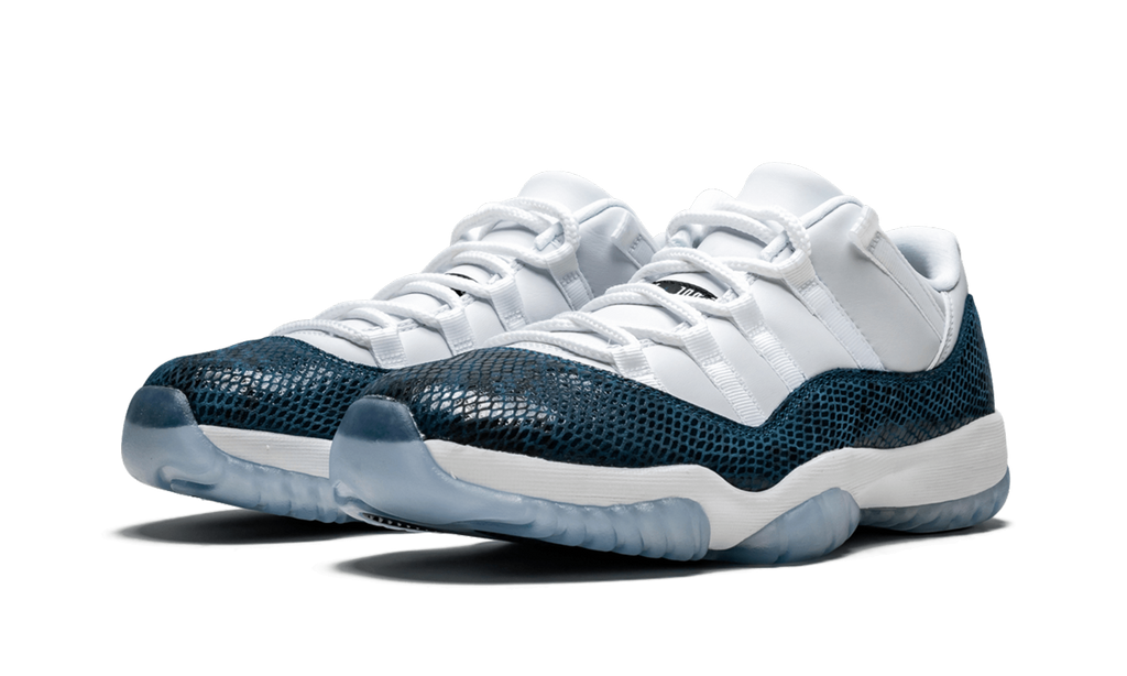11 Retro Low LE "Blue Snakeskin" CD6846 102
