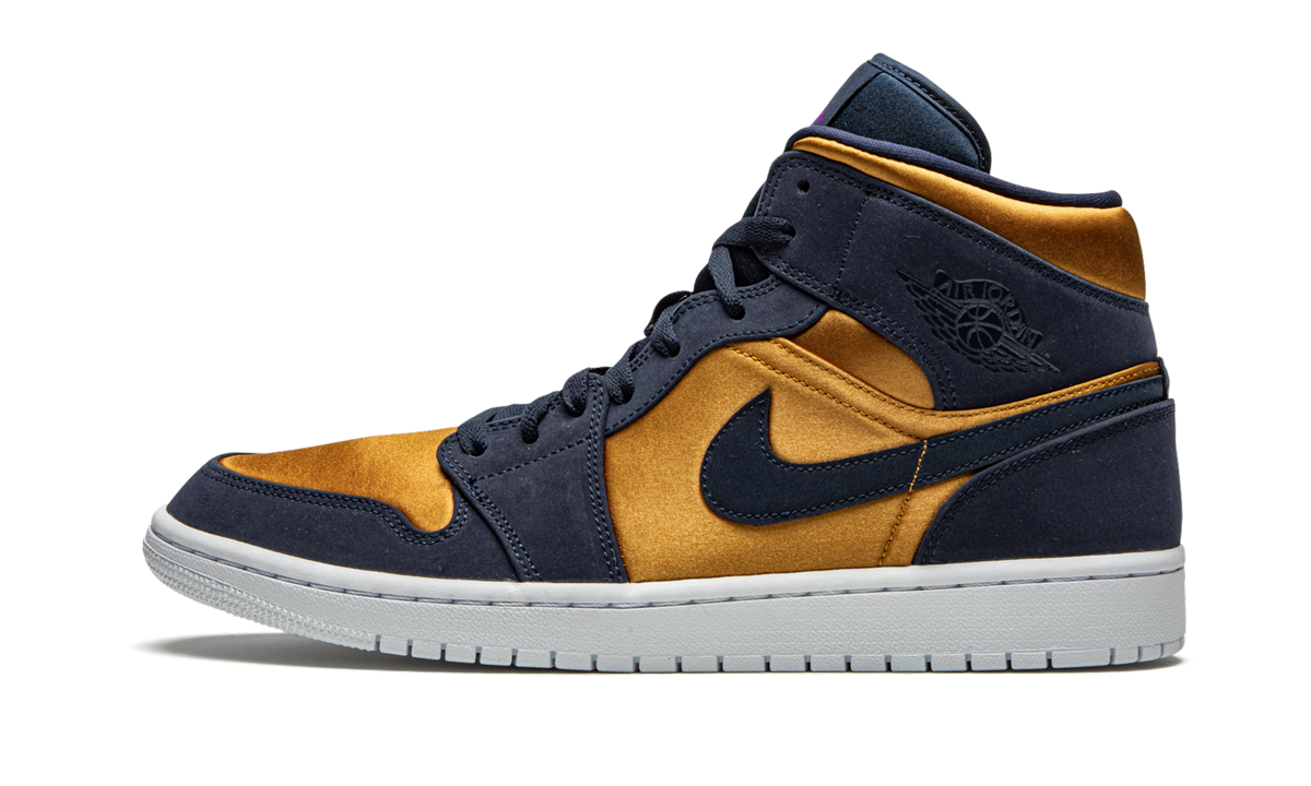 1 Mid SE "Stain Gold"