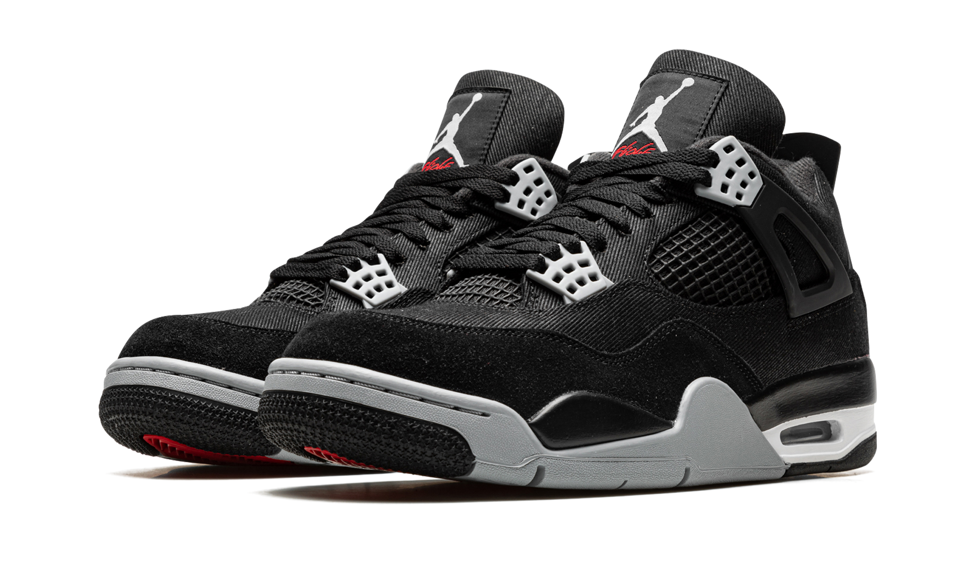 4 "Black Canvas" DH7138 006