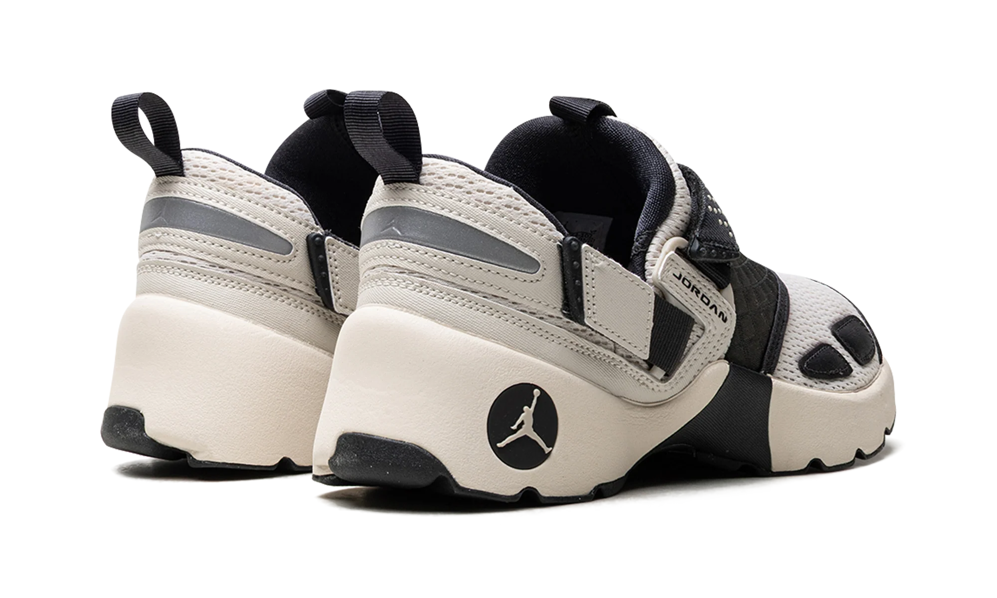 Jordan Trunner LX WMNS "Light Orewood Brown" HQ2164 102