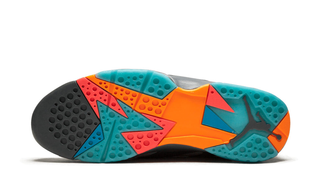 7 Retro "Barcelona Nights" 304775 016