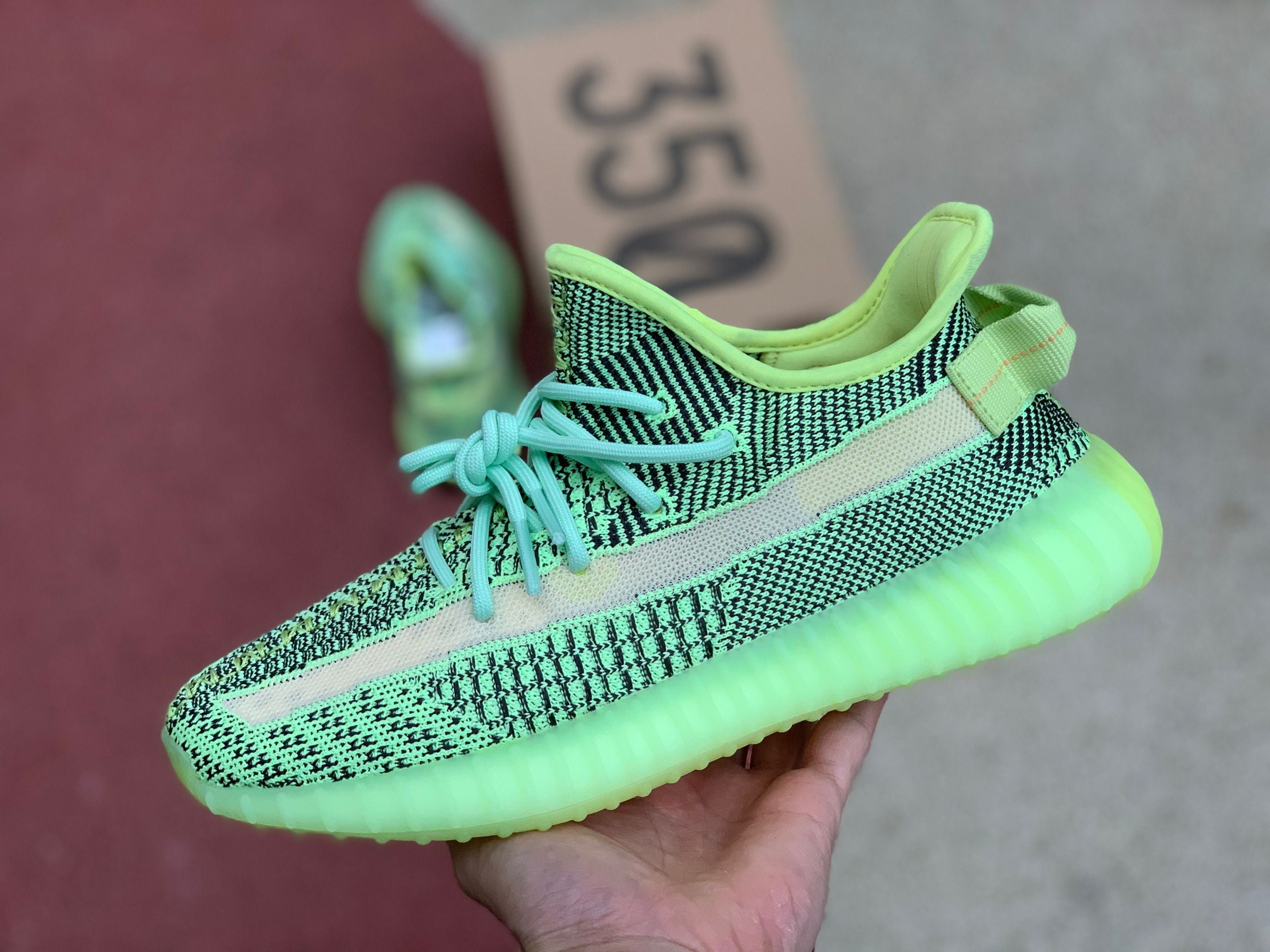Boost 350 V2 Yeezreel (Non-Reflective)