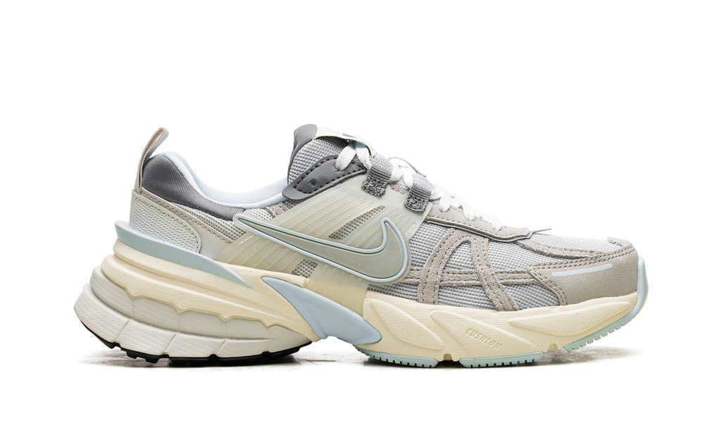 V2K Run WMNS"METALLIC PLATINUM" FZ3596 072