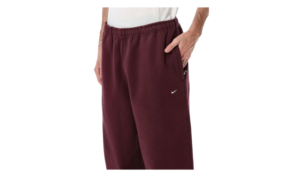 Solo Swoosh Cuffed Fleece Pants "Burgundy Crush" HV1088 652