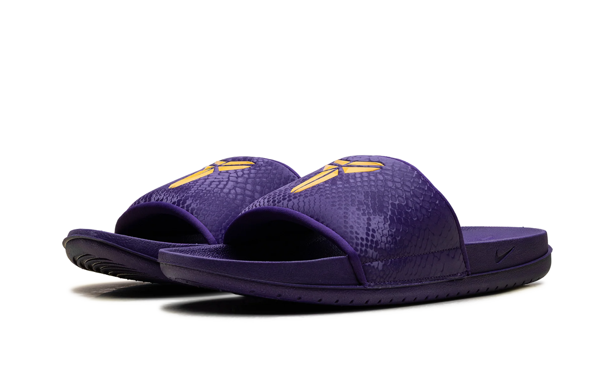 Kobe Offcourt Slide "Purple University Gold" IF2870 500