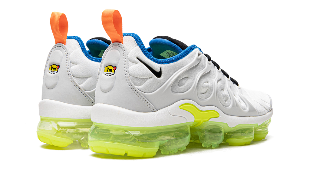 AIR VAPORMAX PLUS MNS WMNS"Photon Dust" DQ4695 001