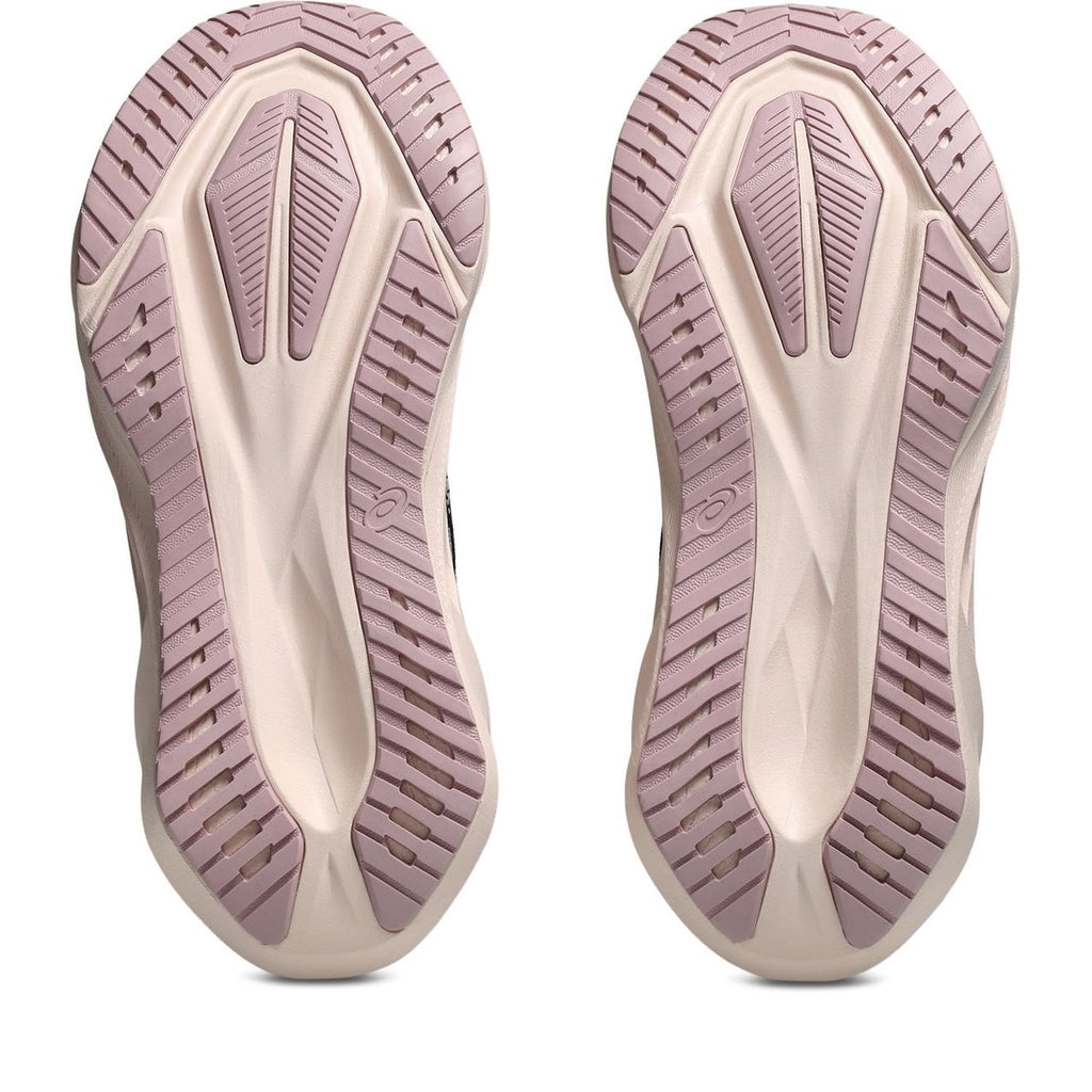 Women's Novablast 5 Running Shoes in Black/Pearl Pink