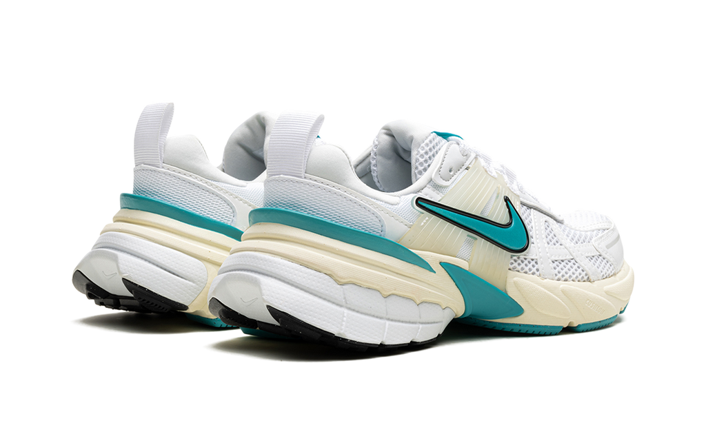 V2K Run WMNS"Dusty Cactus" FD0736 105