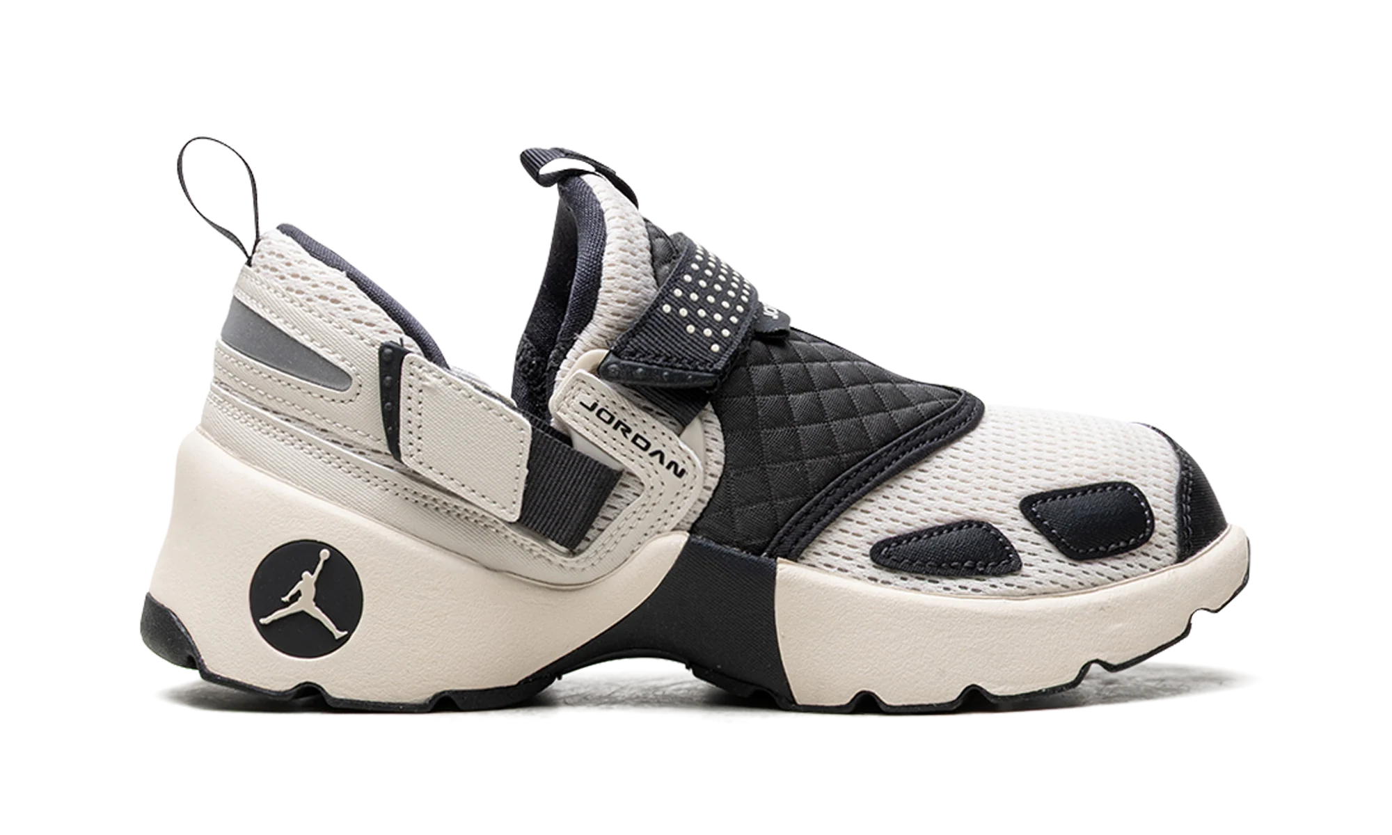 Jordan Trunner LX WMNS "Light Orewood Brown" HQ2164 102