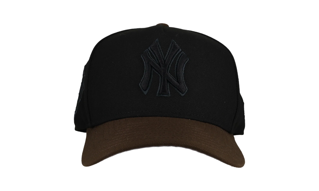 9FIFTY New York Yankees A Frame Snapback Hat "Walnut Blackout" NE340