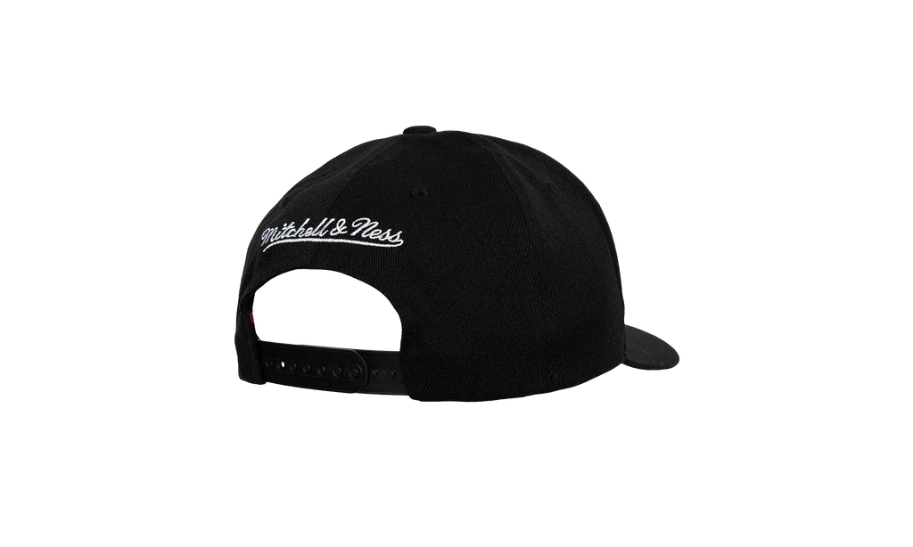 NBA Team Script 2.0 Stretch Snapback Cap "Cleveland Cavaliers - Black / Red" HHSS3281 CCAYYPPPBKRD