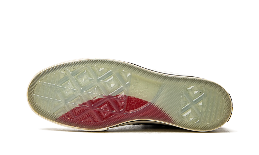 Chuck 70 Embroidered Lips High A01600C
