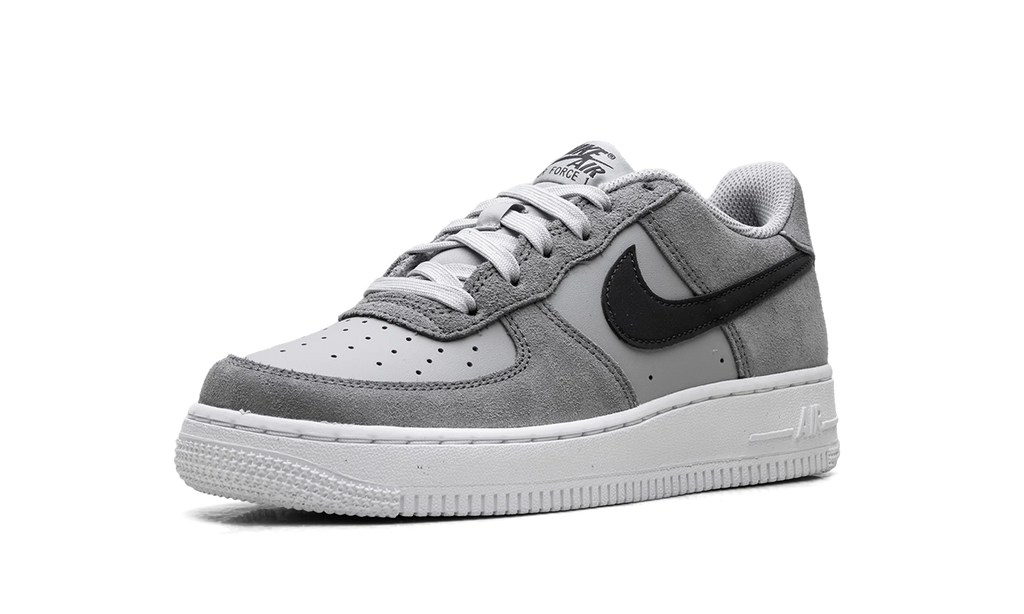 Air Force 1 GS "Smoke grey" IQ2743 001